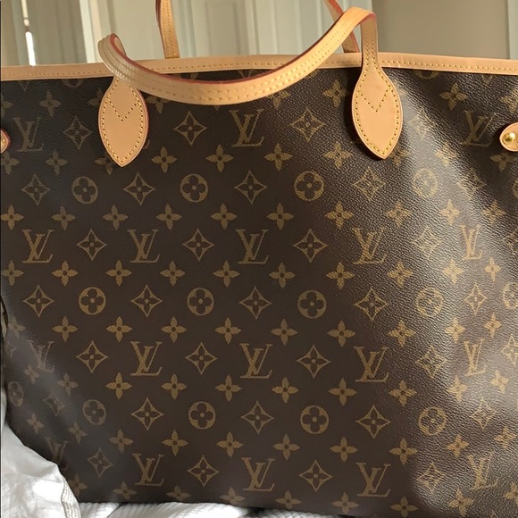 Meet your Posher, Fareen - Picture 1 of 1